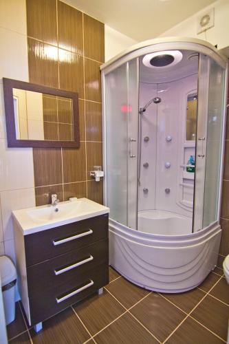 Hotel Oxigen Petroşani Δωμάτιο φωτογραφία