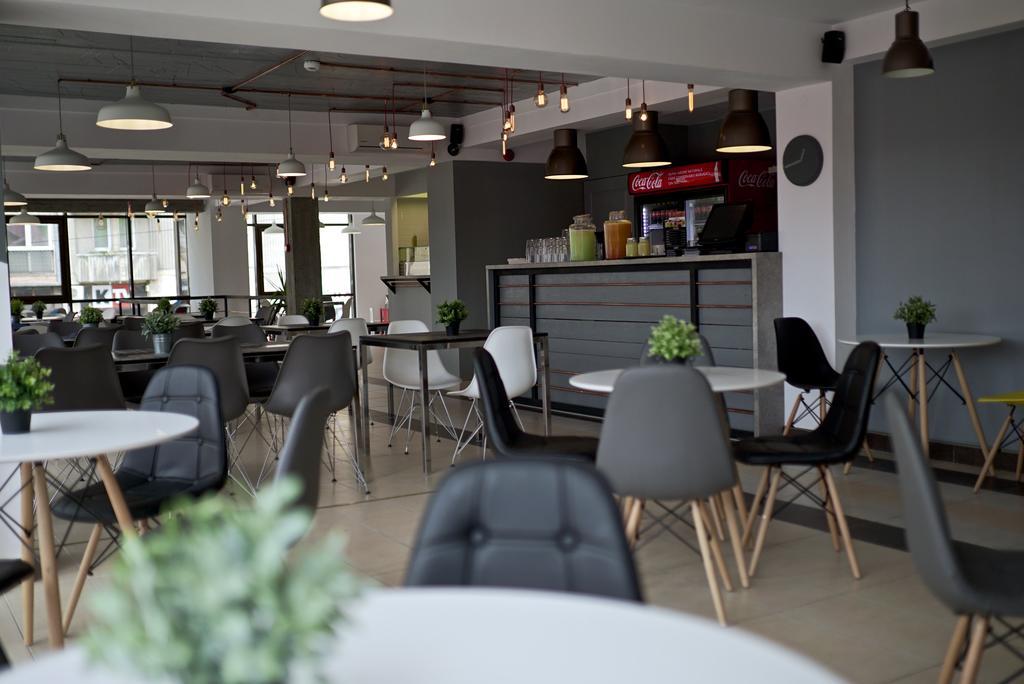 Hotel Oxigen Petroşani Εξωτερικό φωτογραφία