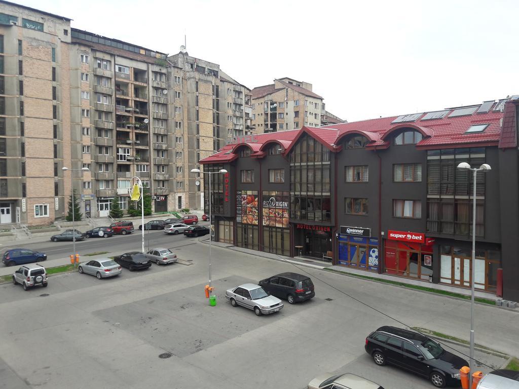 Hotel Oxigen Petroşani Εξωτερικό φωτογραφία
